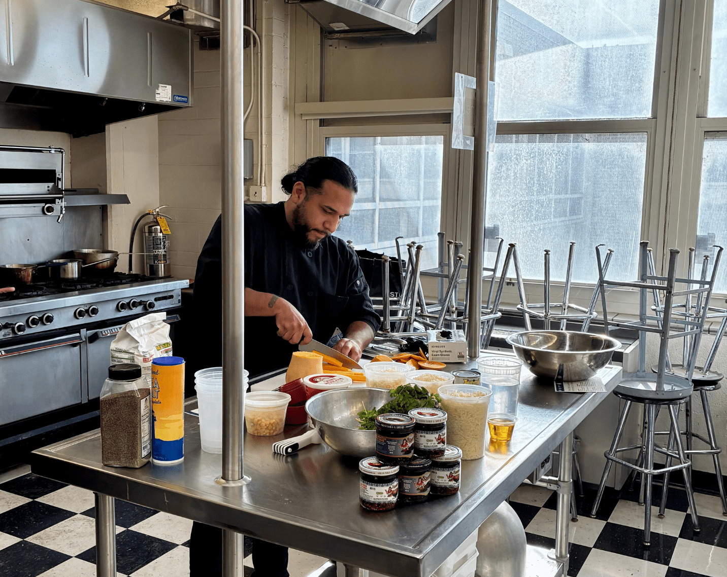 Chef Carlos “Loso” Hernández.